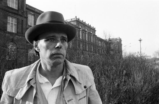 Joseph-Beuys-1